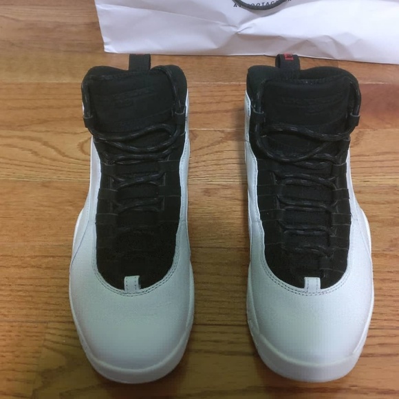 Jordan 10 - Picture 2 of 6